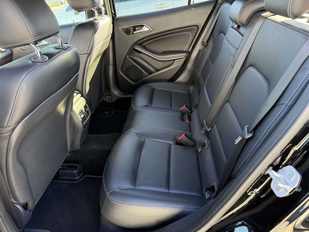 2016 Mercedes-Benz GLA-Class GLA250 - Photo 16