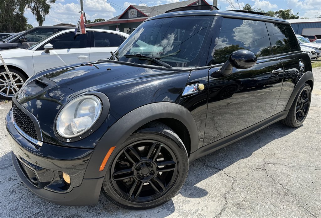 2013 MINI Cooper S's photo